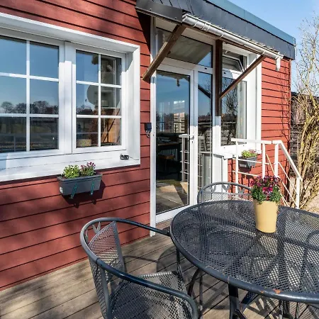 Vakantiehuis Charming Near *