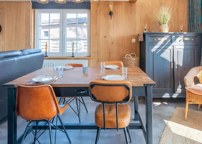 Vakantiehuis Charming Near