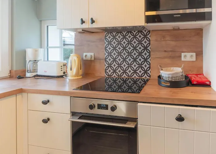 Charming Near * Robertville