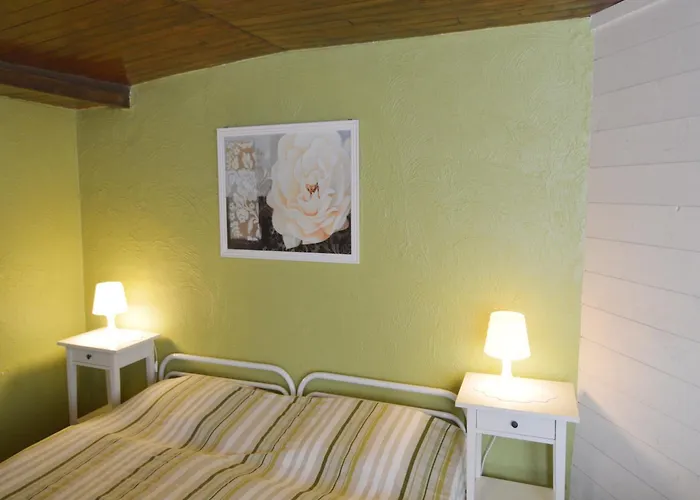 Vakantiehuis Charming Near *